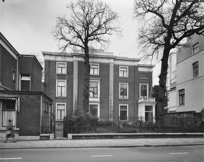 Gerard Drukker, Voorgevel Museum Mesdag, 1974. Bron: Rijksdienst voor het Cultureel Erfgoed. 